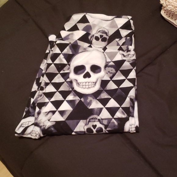 Skull Leggings/ Work out pants. - Picture 7 of 7